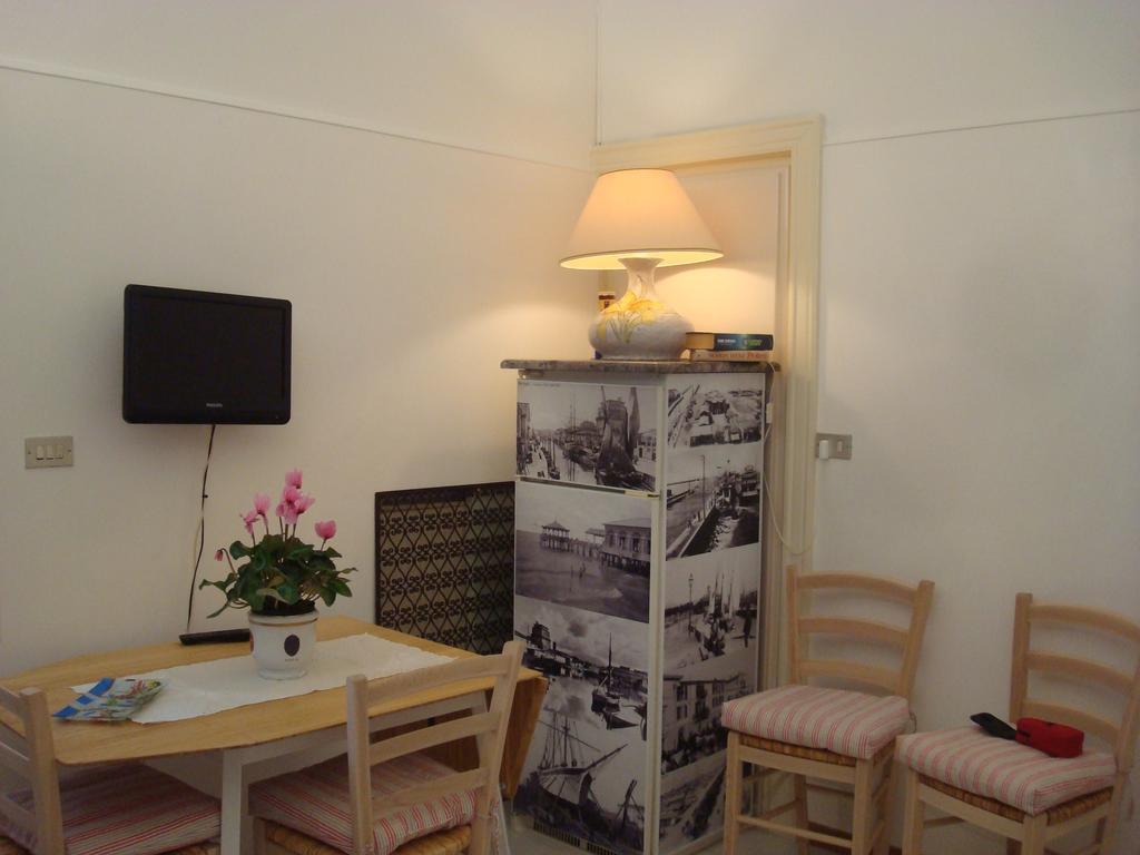 Appartamento Villino Caproni Viareggio Esterno foto