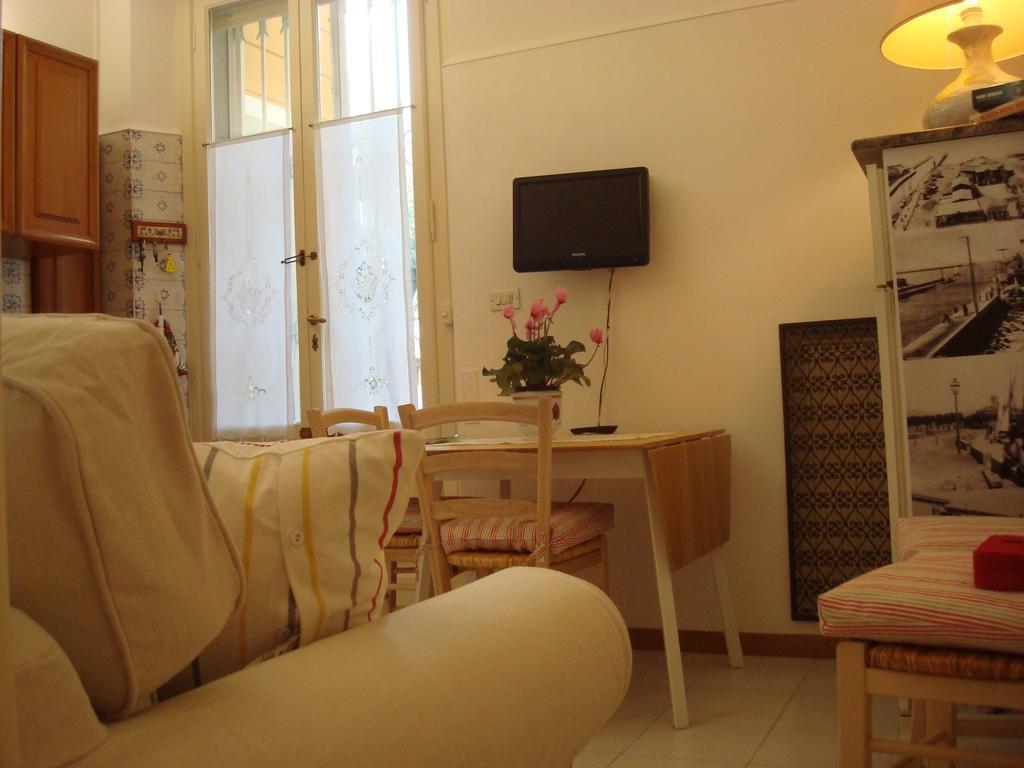 Appartamento Villino Caproni Viareggio Esterno foto